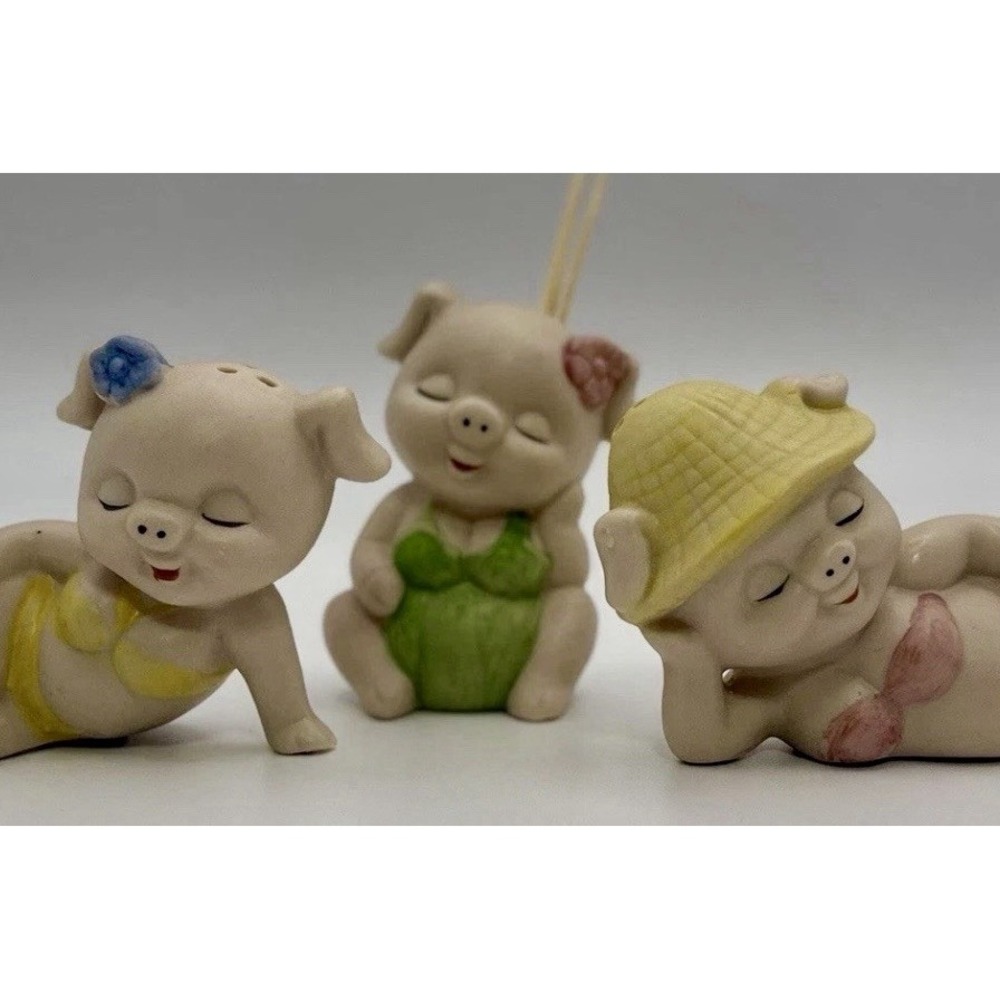 Vintage Sunbathing Pigs in Bikinis Salt Pepper Shakers Toothpick Holder JSNY
